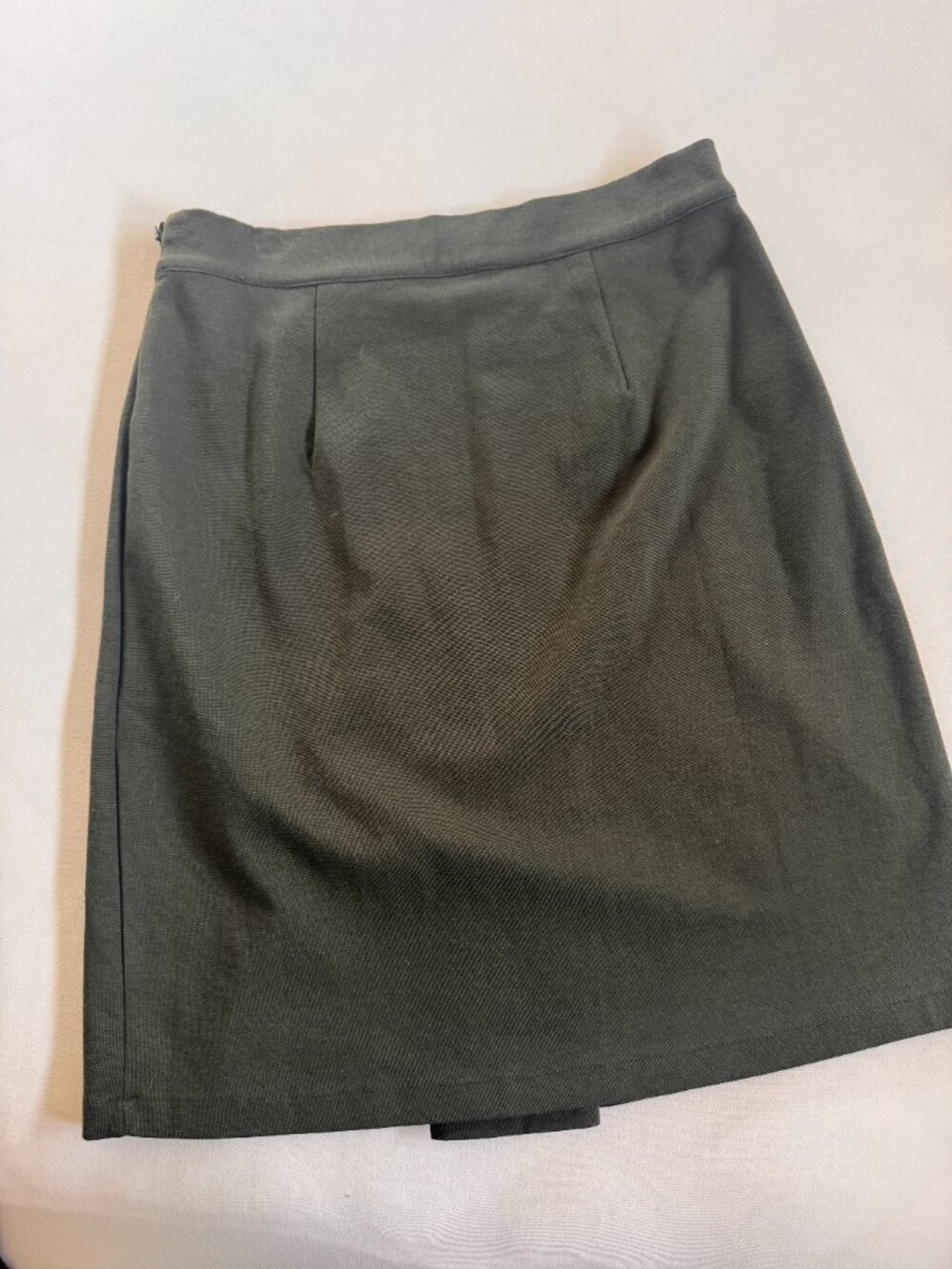 Modern Edge! Nice Things Pewter Green Split Front Skirt (Size M, NWT) - Picture 5 of 6